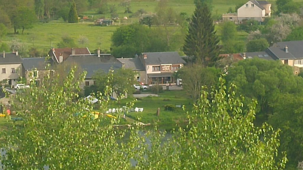 Le Point De Chute Hotel Tournavaux Kültér fotó