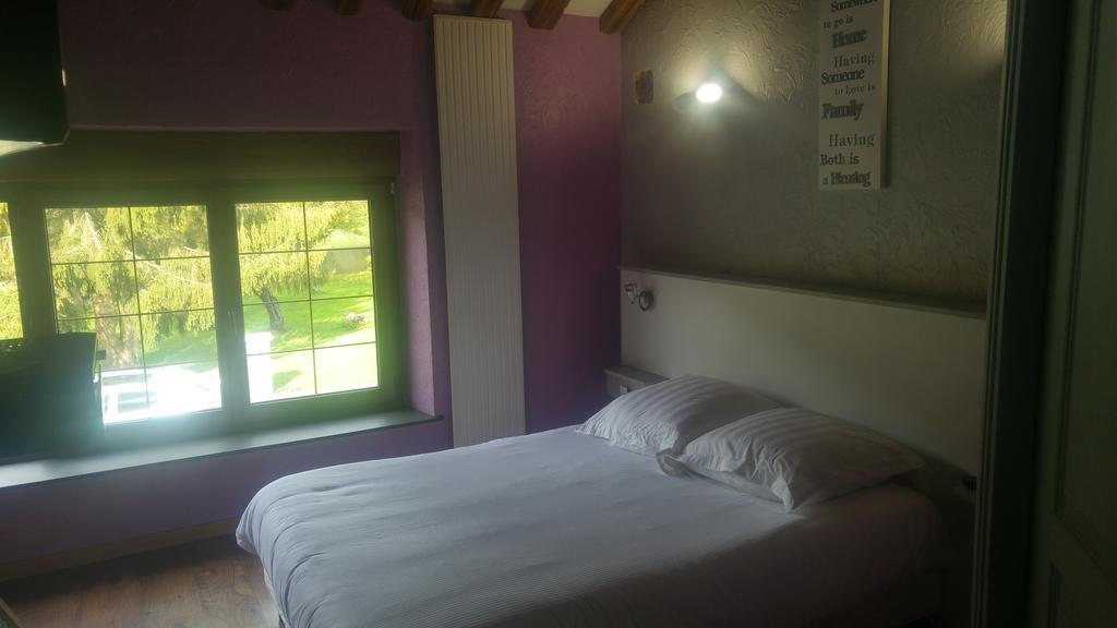 Le Point De Chute Hotel Tournavaux Kültér fotó
